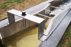 關(guān)于超聲波明渠流量計(jì)與巴歇爾槽流量計(jì)的廠家說(shuō)明