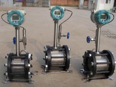 渦街流量計(jì)在測量過熱蒸汽、飽和蒸汽有哪些顯著特點(diǎn)和區(qū)別